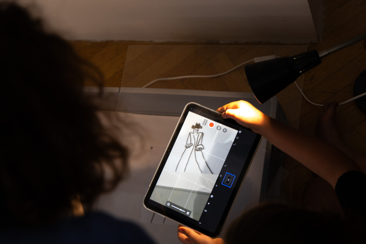 Pohyb a zvuk obrazovek